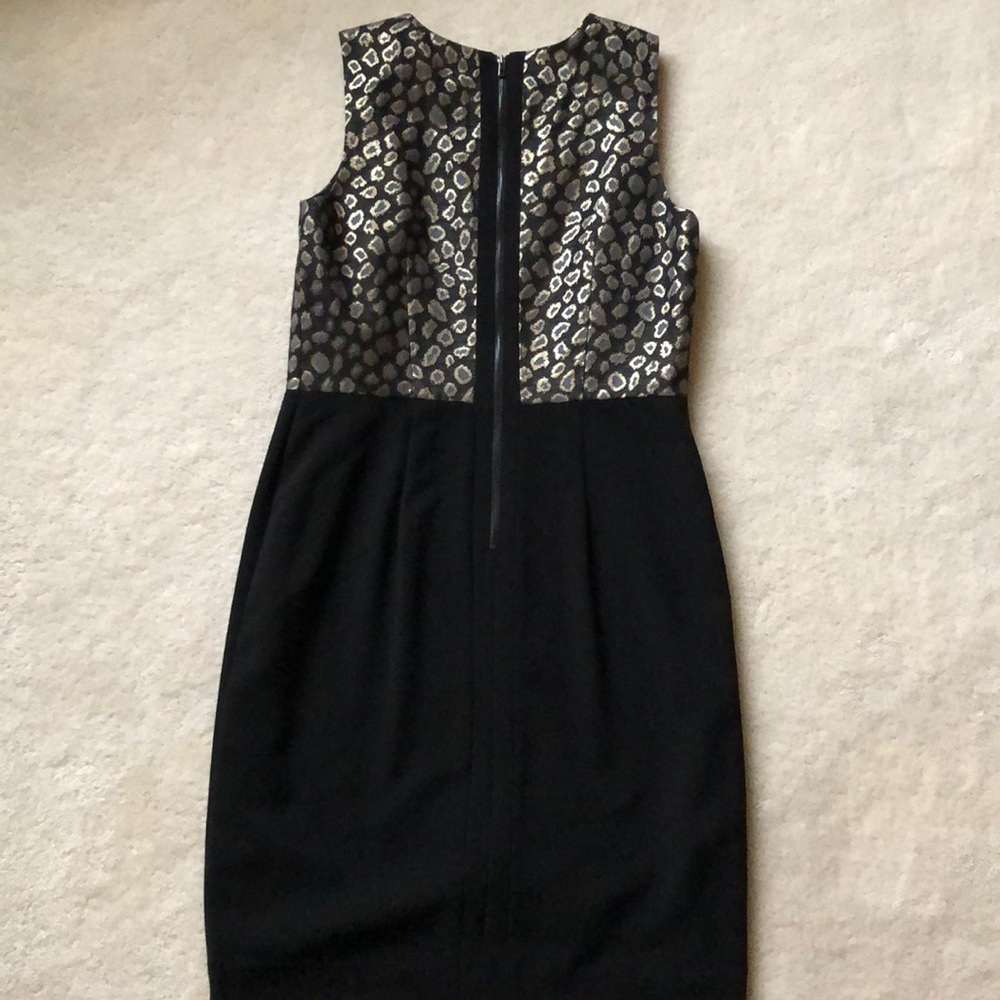 Dress - Picture 3 of 4